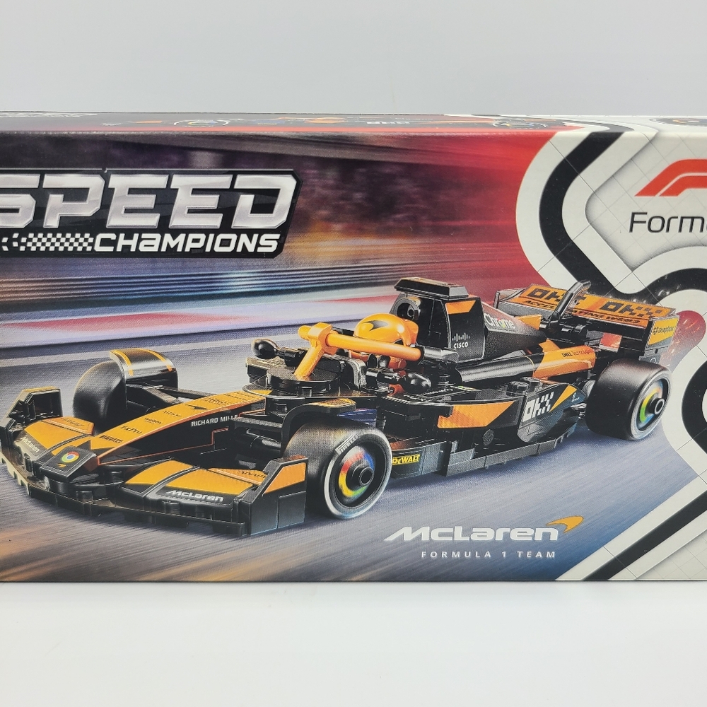 LEGO Speed Champions McLaren F1 Team MCL38 Race Car Set New - Picture 2 of 8